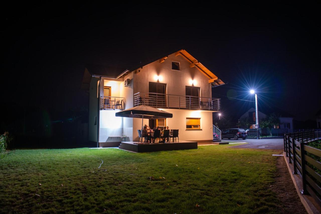 Maison d'hôtes Sobe Mili Ozren à Doboj Extérieur photo